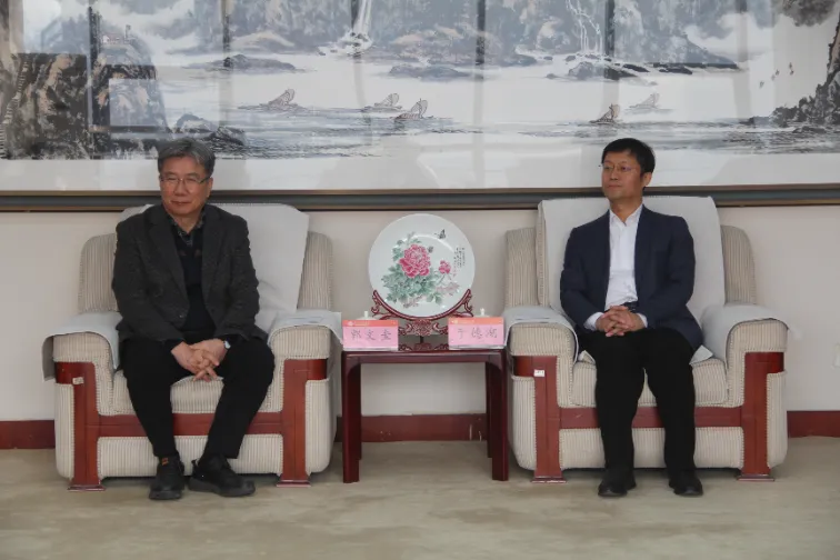 A Shandong LANO együttműködik KWAK professzorral, Moon Kyu Ph.D. professzorral és Liang Tongho képviselővel a dél-koreai Dongguk Egyetemről, hogy a Shandong Jianzhu Egyetemmel cseréket és együttműködést bonyolítson le a zajcsökkentés területén. A Shandong LANO együttműködik KWAK professzorral, Moon Kyu Ph.D. professzorral és Liang Tongho képviselővel a dél-koreai Dongguk Egyetemről, hogy a Shandong Jianzhu Egyetemmel cseréket és együttműködést bonyolítson le a zajcsökkentés területén.